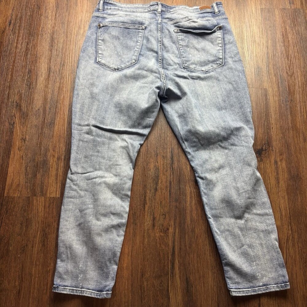 Judy Blue Boyfriend Fit Jeans Destroyed Medium Wash JB82169LT Women’s Size 22W - Picture 2 of 11